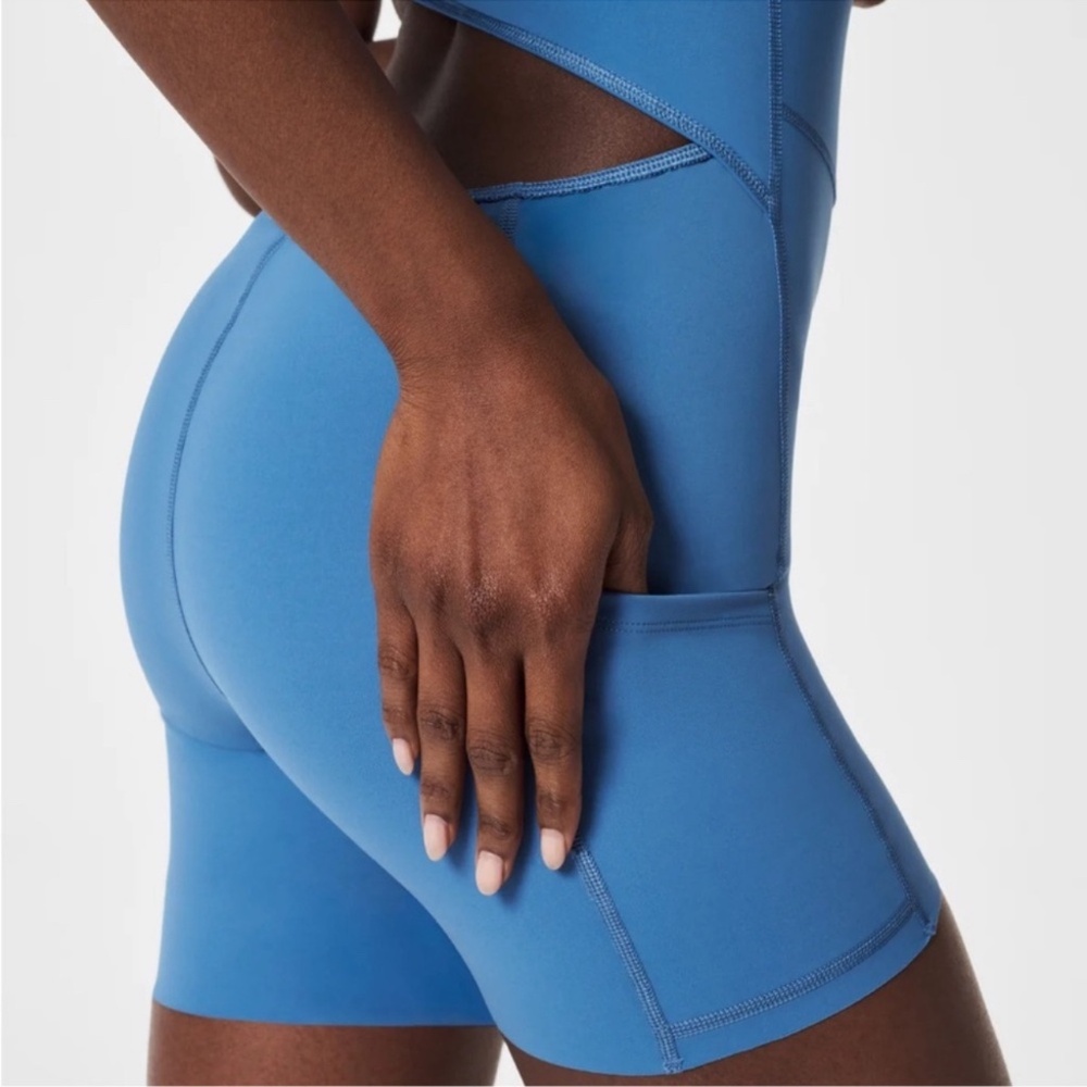 SPANX shape ™ Get Moving Ribbed Dress - Picture 3 of 7